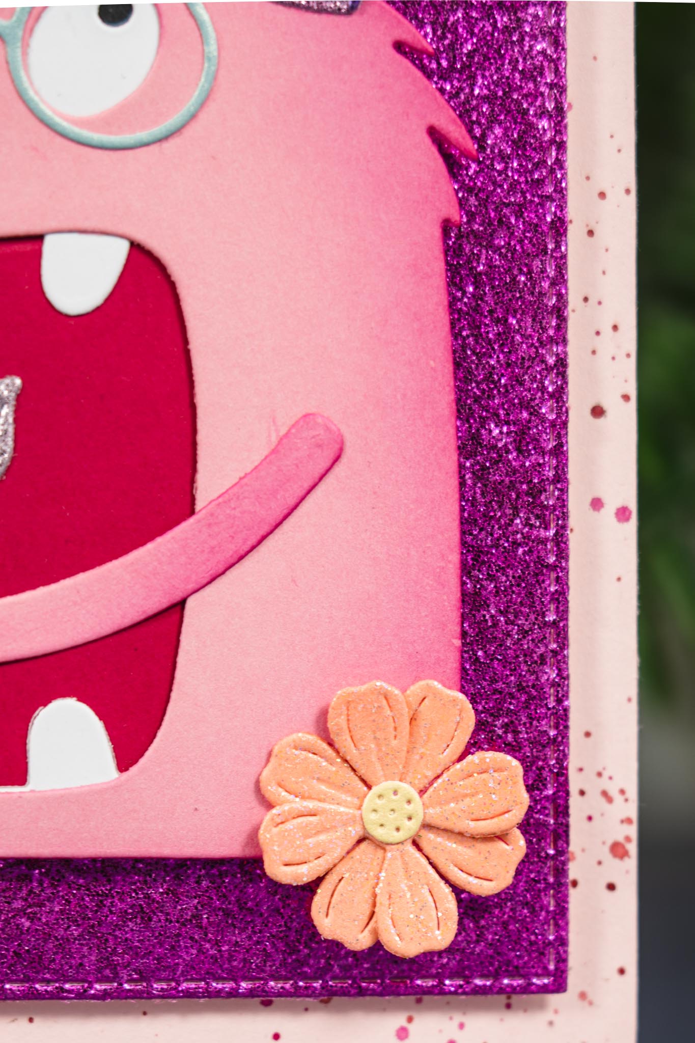 Monstre cupcake rose