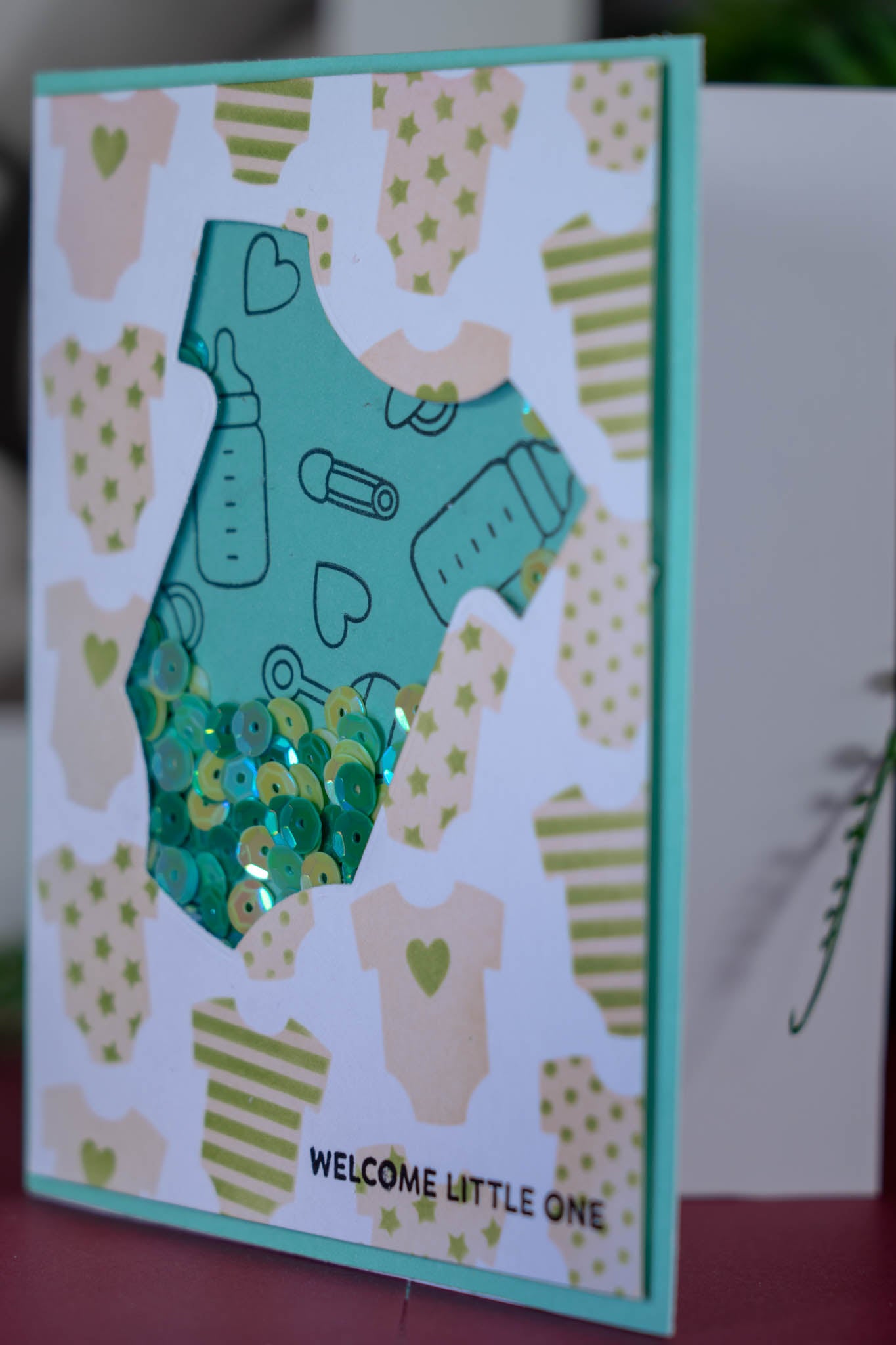 Welcome Little One carte shaker Vert